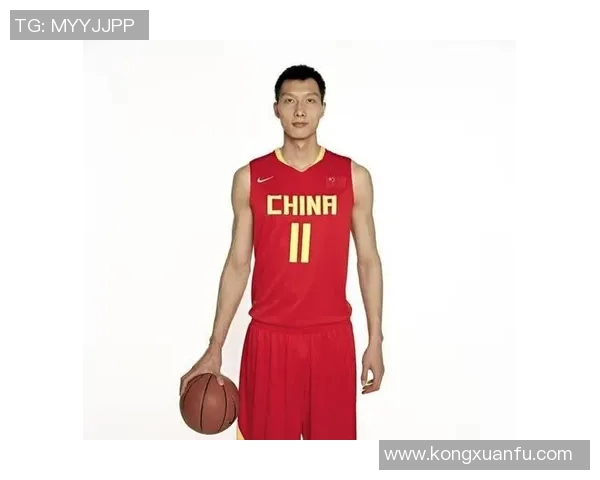 周鹏的篮球之路:从青涩少年到国家队核心的成长历程与奋斗精神